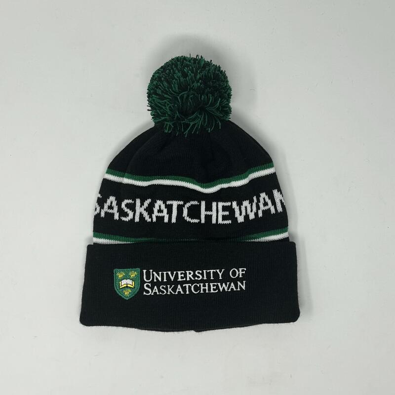 Pom Pom Toque, Official Crest
